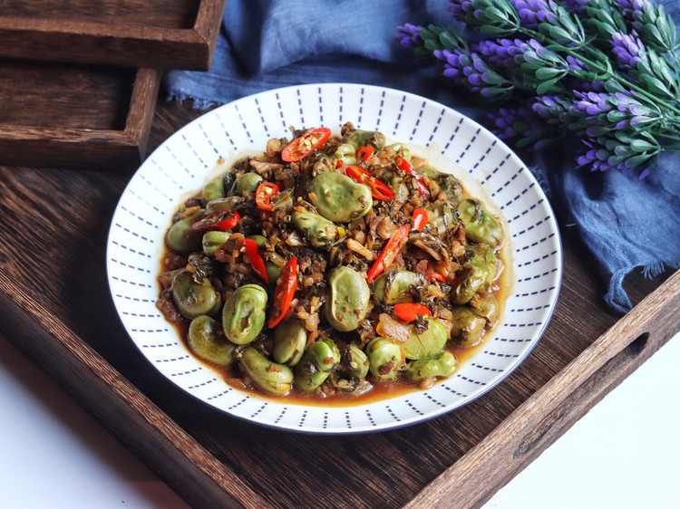 蚕豆芥菜干炒肉末的做法