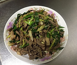 蒜苗炒羊肉的做法