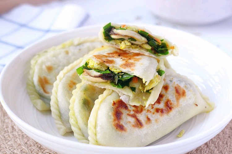 韭菜贻贝海鲜盒子的做法