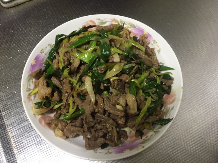 蒜苗炒羊肉的做法