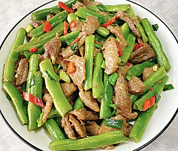 #旅行中的美味# 牛肉炒豇豆的做法