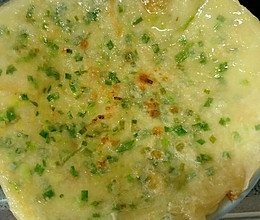 饺子皮做葱花煎饼的做法