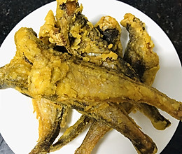 炸小鱼的做法