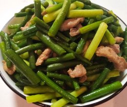 蒜薹肉丝的做法