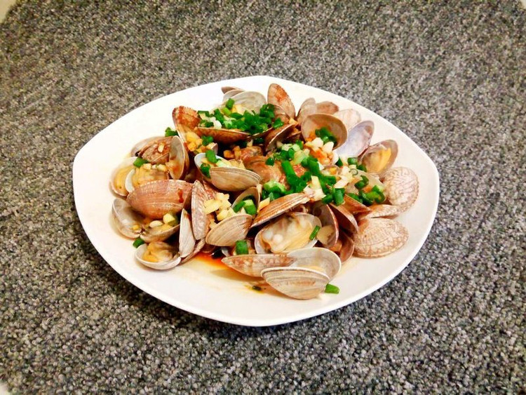 葱油花蛤的做法