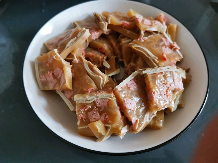 肉皮冻的做法