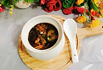 #夏日鲜味轻享健康#瓦罐鲍鱼炖鸡汤的做法