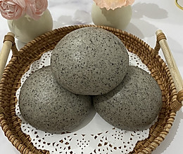 #晒出你的中秋团圆饭#黑芝麻馒头的做法