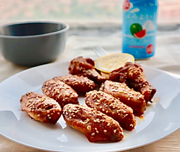 #我们约饭吧#鲜嫩多汁蜜汁烤鸡翅（自制腌料烤箱版）的做法