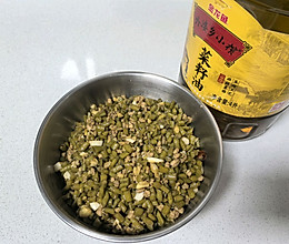 #中秋跟着金龙鱼外婆乡小榨菜籽油一起吃香喝辣#酸豆角炒肉的做法