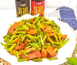 #味达美年味小馆#香干蒜苔炒腊肉的做法