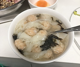 孩子们最爱的青虾馄饨的做法