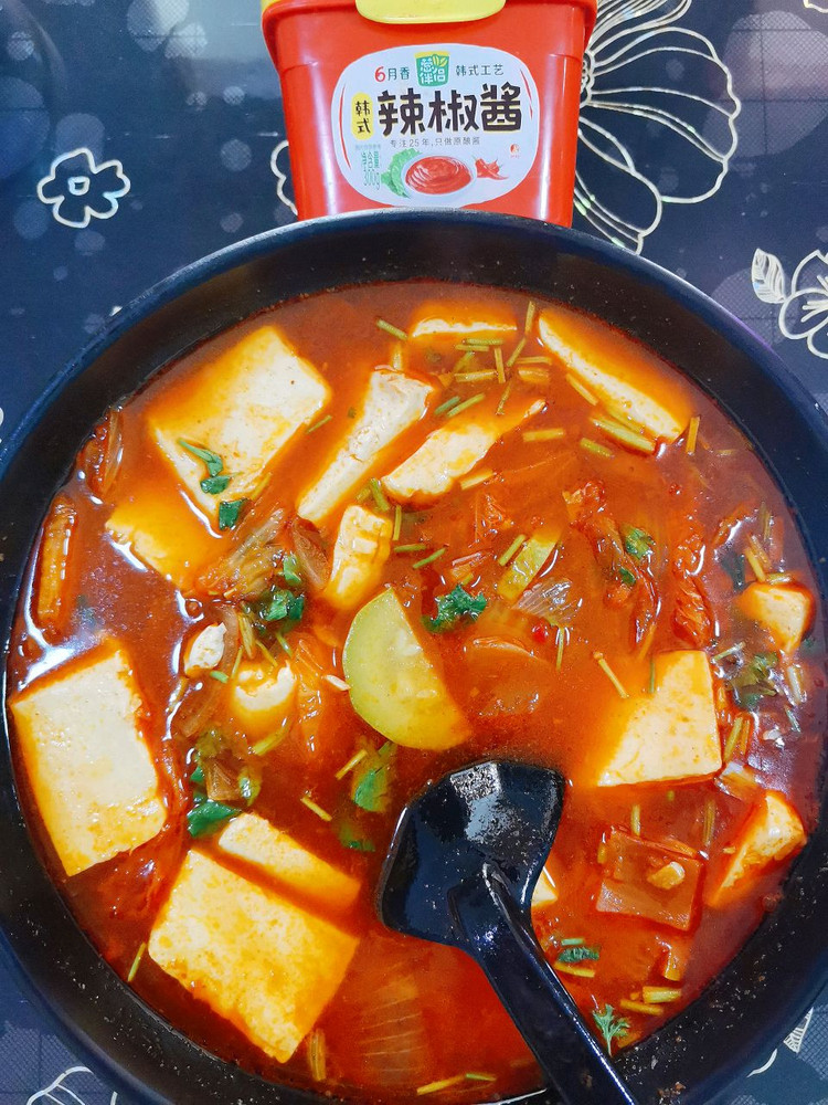 韩式辣酱泡菜豆腐汤的做法
