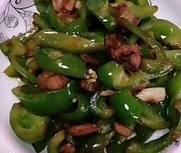 五花肉炒圆椒的做法