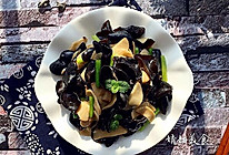 杏鲍菇炒木耳#防霾食谱#的做法