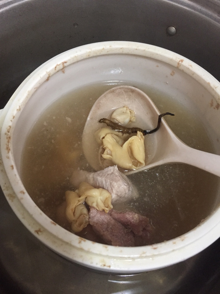 虫草花胶炖瘦肉的做法