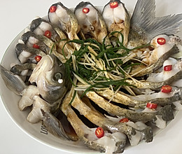 #刘畊宏女孩减脂饮食#清蒸武昌鱼的做法