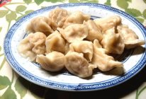 酸菜饺子的做法