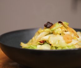 炝炒圆白菜的做法