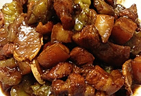 苦瓜焖肉的做法