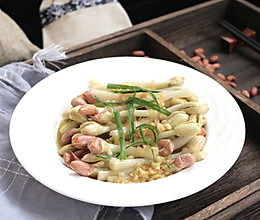美食新创意——蚝油淋花生芽的做法