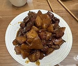 土豆红烧肉的做法