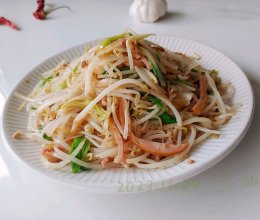 蒜辣肉肉炒豆芽的做法
