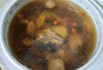 黄芪枸杞炖老母鸡的做法