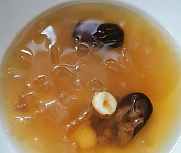 红枣莲子银耳汤的做法