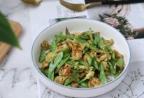 #少盐饮食 轻松生活#荷兰豆小炒鸡蛋的做法