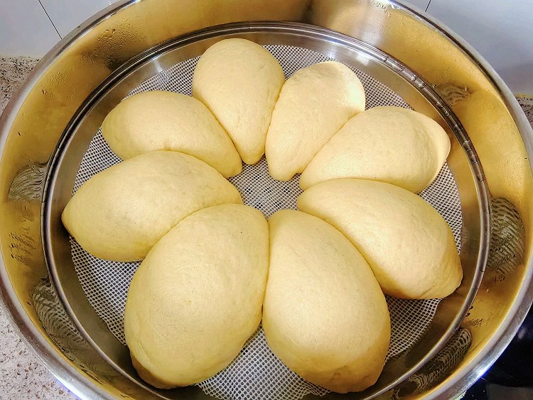 蓬松暄软玉米面棒膜的做法