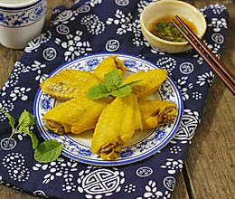 盐焗鸡中翅（附蘸料做法）的做法