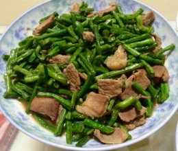 长豆角炒肉的做法