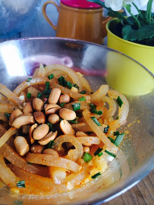 凉拌猪皮的做法