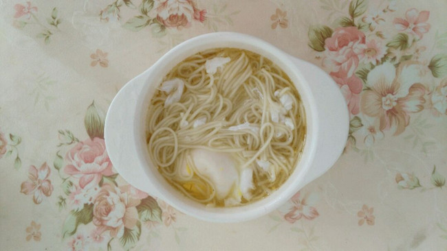 宝宝清汤鸡蛋面的做法