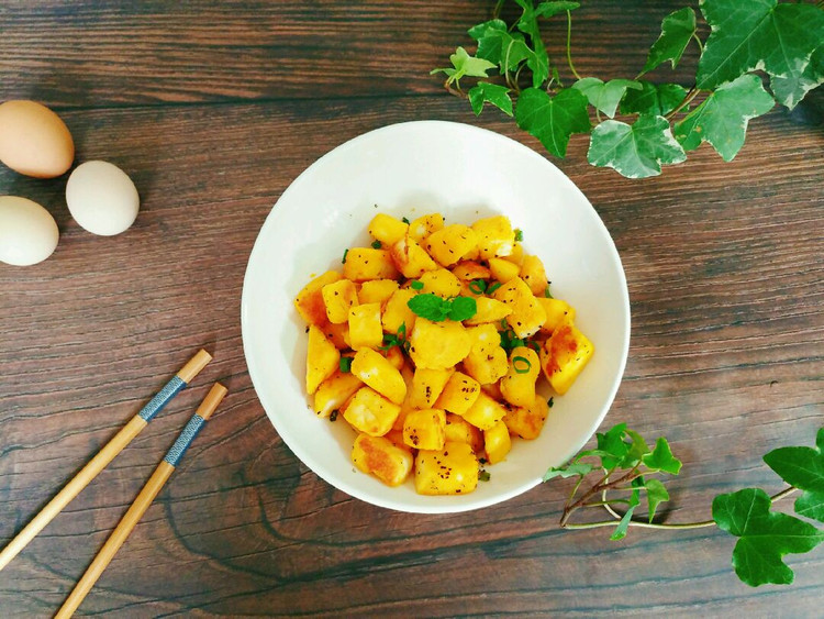 孜然炒馒头丁的做法