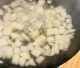 冰糖雪梨的做法