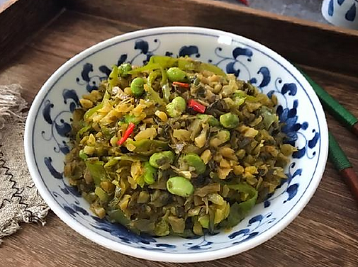 青椒毛豆炒雪菜的做法