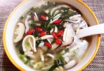 #少盐饮食 轻松生活#三鲜豆腐汤的做法