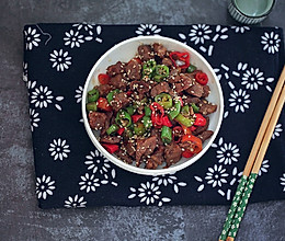 芝麻牛肉粒#秋天怎么吃#的做法