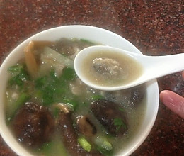 元旦新鲜牡蛎杂菜汤的做法