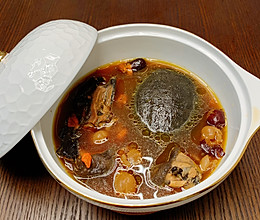 桂圆乌鸡炖甲鱼的做法