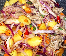 葱爆孜然土豆牛肉卷的做法