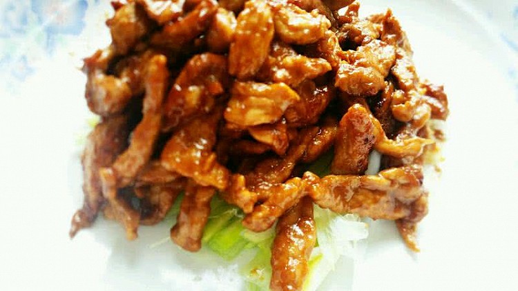 京酱肉丝  土豆丝 卷饼的做法