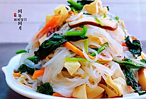 #换着花样吃早餐#菠菜凉拌粉丝豆皮香菇的做法