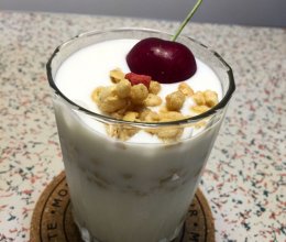 鲜杂果酸奶谷物燕麦片的做法