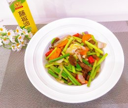#豪吉藤椒油真香来袭#减脂餐！蒜苔炒牛腱子肉的做法