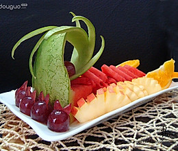 缤纷水果拼盘的做法