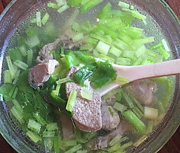 芹菜猪肉汤的做法