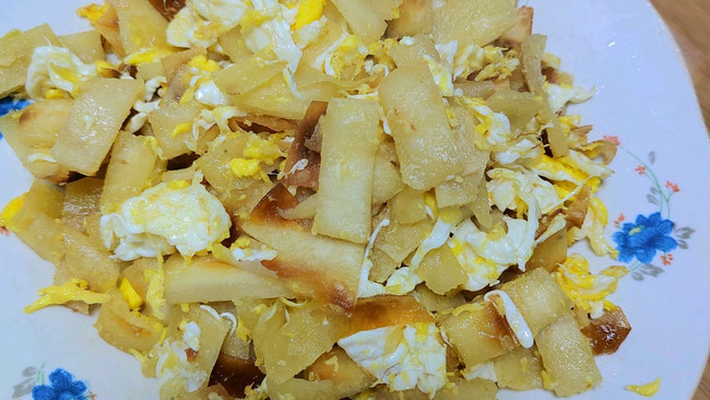 超简单超好吃的鸡蛋炒饼的做法